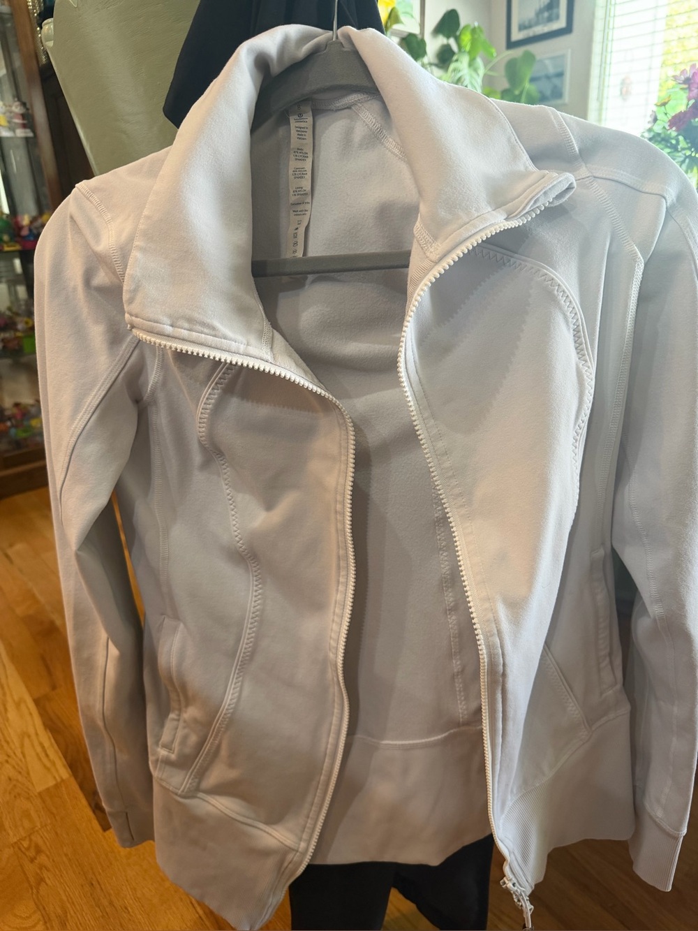light grey lululemon define jacket size 8
